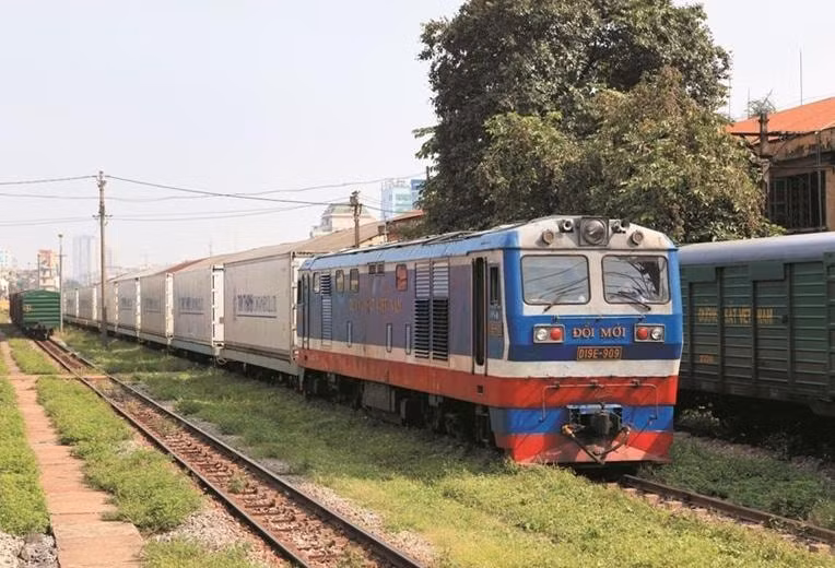 tang cuong ket noi van tai duong sat dau moi ha noi hinh 1