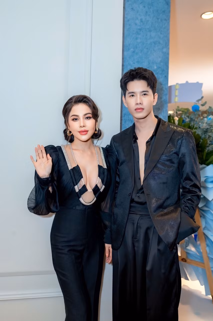 hoa hau nguyen nhu quynh hoi ngo huong giang thanh hang ho ngoc ha cung dan sao dinh dam tai the new mentor 2023 hinh 7