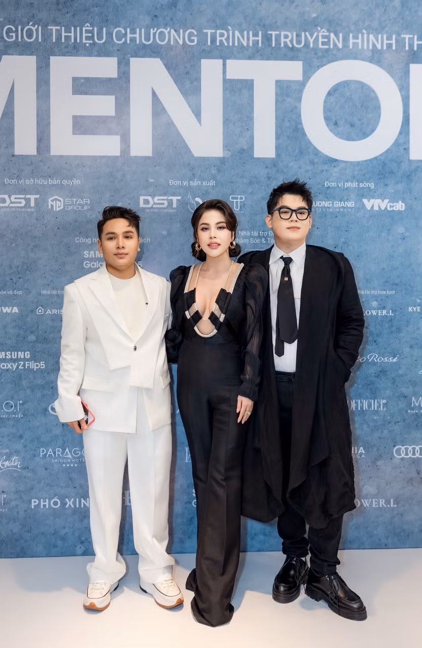 hoa hau nguyen nhu quynh hoi ngo huong giang thanh hang ho ngoc ha cung dan sao dinh dam tai the new mentor 2023 hinh 8