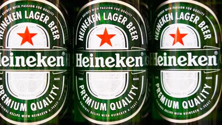 heineken ha du bao loi nhuan nam 2023 do anh huong kinh te viet nam hinh 1