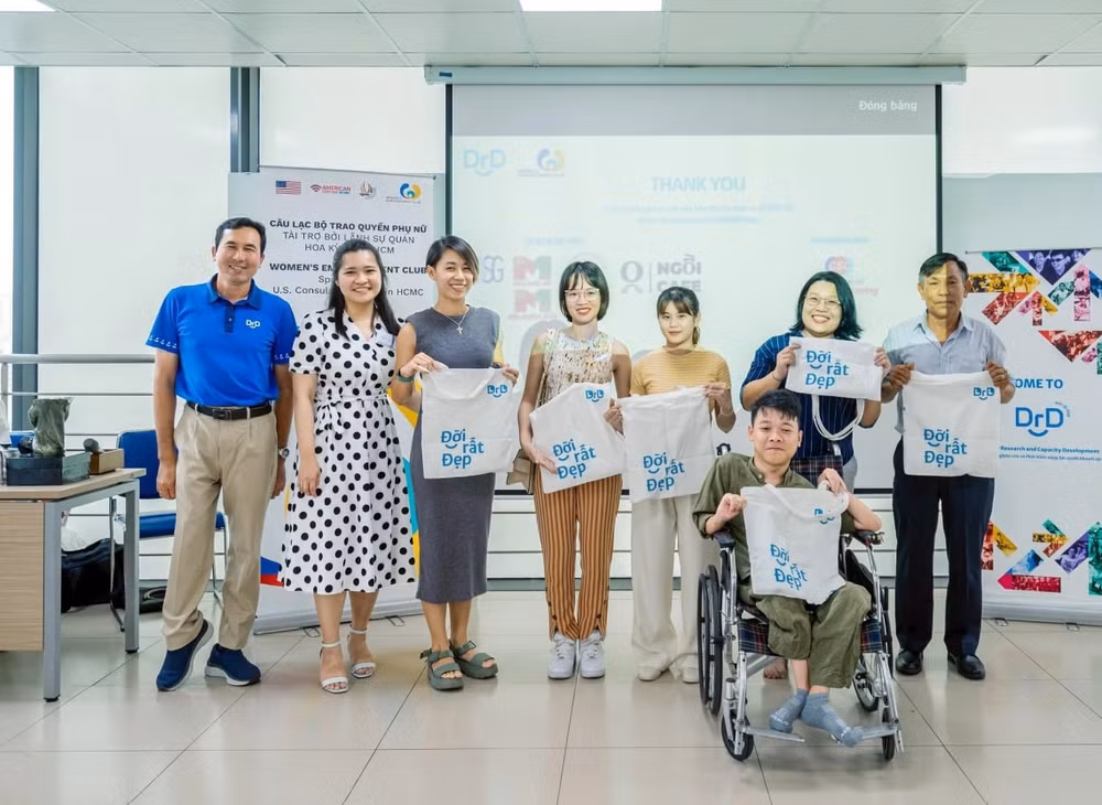 vuot nghich canh chang trai ngoi xe lan khoi nghiep thanh cong voi ca phe kieu moi hinh 4