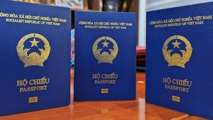 nhieu loi ich vuot troi khi su dung ho chieu gan chip dien tu hinh 1