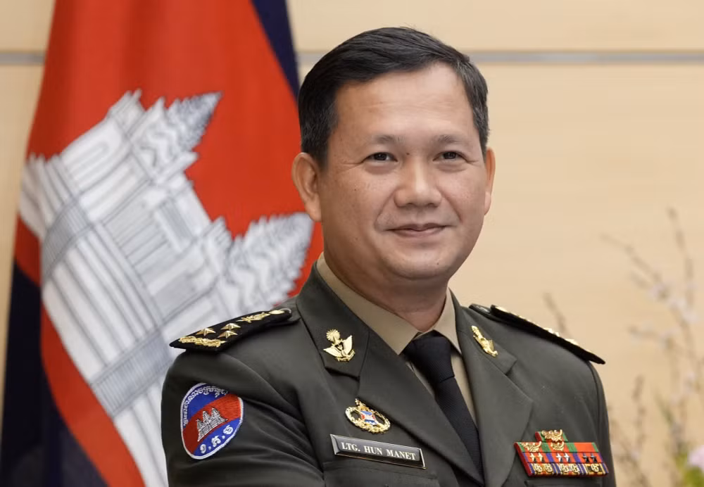quoc vuong campuchia bo nhiem con trai ong hun sen lam thu tuong moi hinh 1