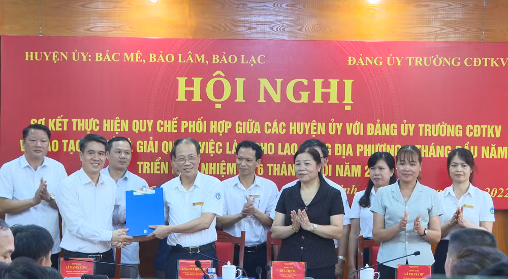 truong cao dang than khoang san viet nam dao tao du nguon nhan luc gop phan xay dung quang ninh giau dep hinh 5