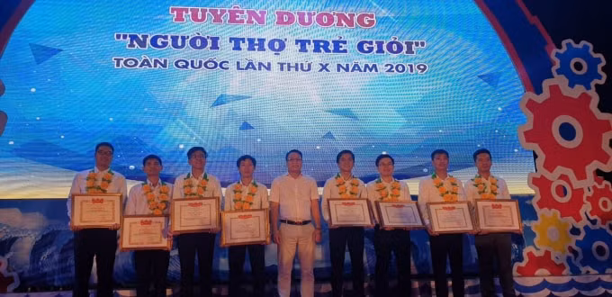 Các kỹ sư, cán bộ trẻ Dầu khí được vinh danh “Người thợ trẻ giỏi” toàn quốc lần thứ X
