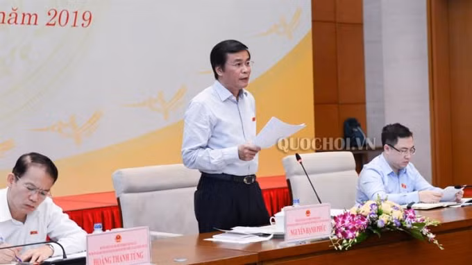 Tổng thư ký Quốc hội, Chủ nhiệm Văn phòng Quốc hội Nguyễn Hạnh Phúc phát biểu khai mạc hội nghị ngày 8/6 (ảnh Quochoi.vn)