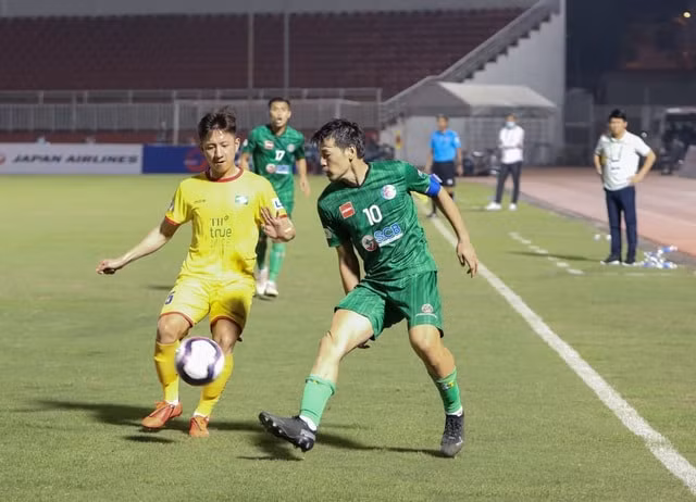 Ngôi sao Daisuke Matsui khen ngợi bóng đá Việt Nam trên báo Nhật Bản. Ảnh: internet
