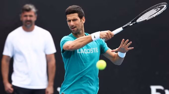 Djokovic không đáp trả lại những chỉ trích của Kyrgios. Ảnh: internet