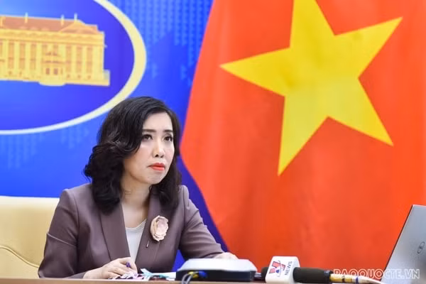 Người Phát ngôn Bộ Ngoại giao Lê Thị Thu Hằng trả lời tại họp báo trực tuyến ngày 4/2. Ảnh: baoquocte.vn