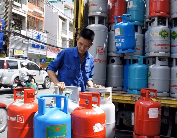 Giá gas tăng lần thứ 7 liên tiếp trong 7 tháng qua