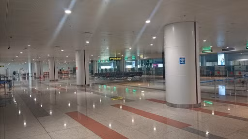 Sân bay quốc tế Nội Bài lo bị đóng cửa vì có 16 nhân viên trở thành F1 (Ảnh: kinhtedothi)