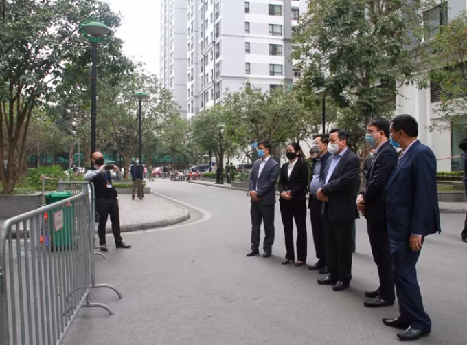 Đoàn kiểm tra công tác phòng, chống dịch tại Tòa T6, Times City