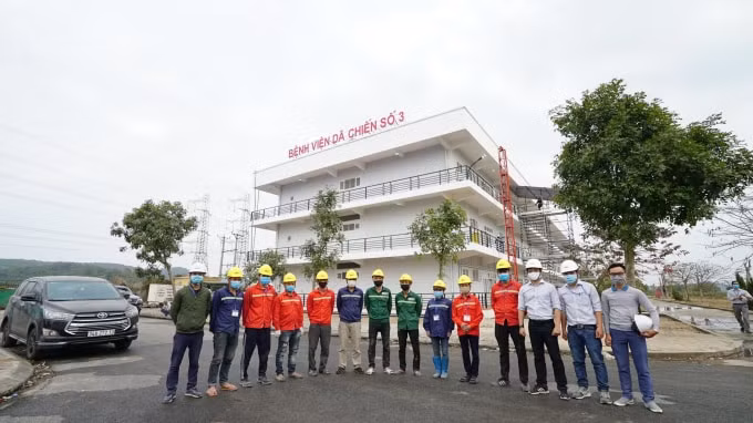 Bệnh viện dã chiến số 3 thi công thần tốc và vượt tiến độ. Ảnh: Nguyễn Long