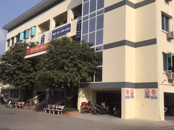 Trụ sở điện lực Cẩm Giàng.