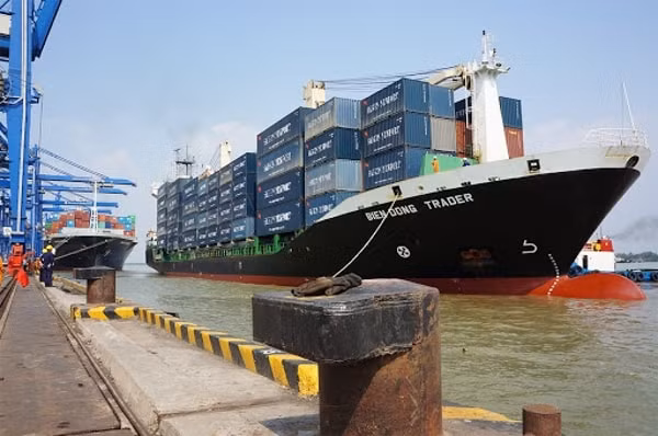 Công ty Dầu khí đầu tư khai thác cảng Phước An không đưa 164 tỷ đồng đầu tư vào dự án cảng Phước An theo phương án chào bán cổ phiếu. Ảnh minh họa