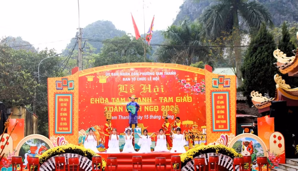 Tiết mục nghệ thuật 