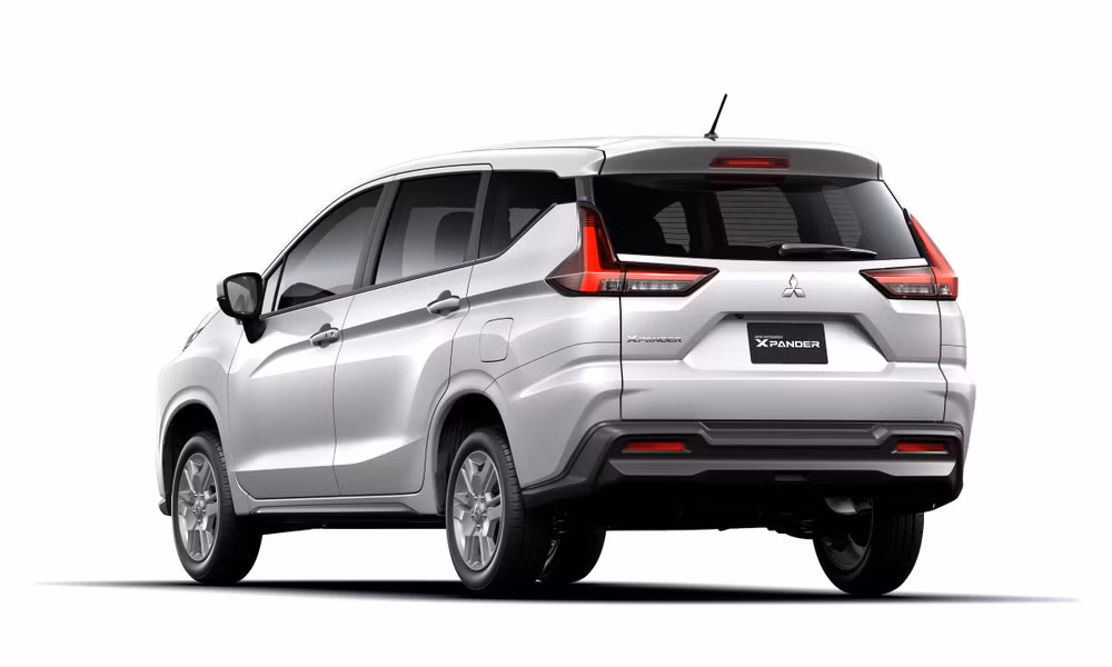 Cụm đèn hậu dùng công nghệ LED - Ảnh: Mitsubishi