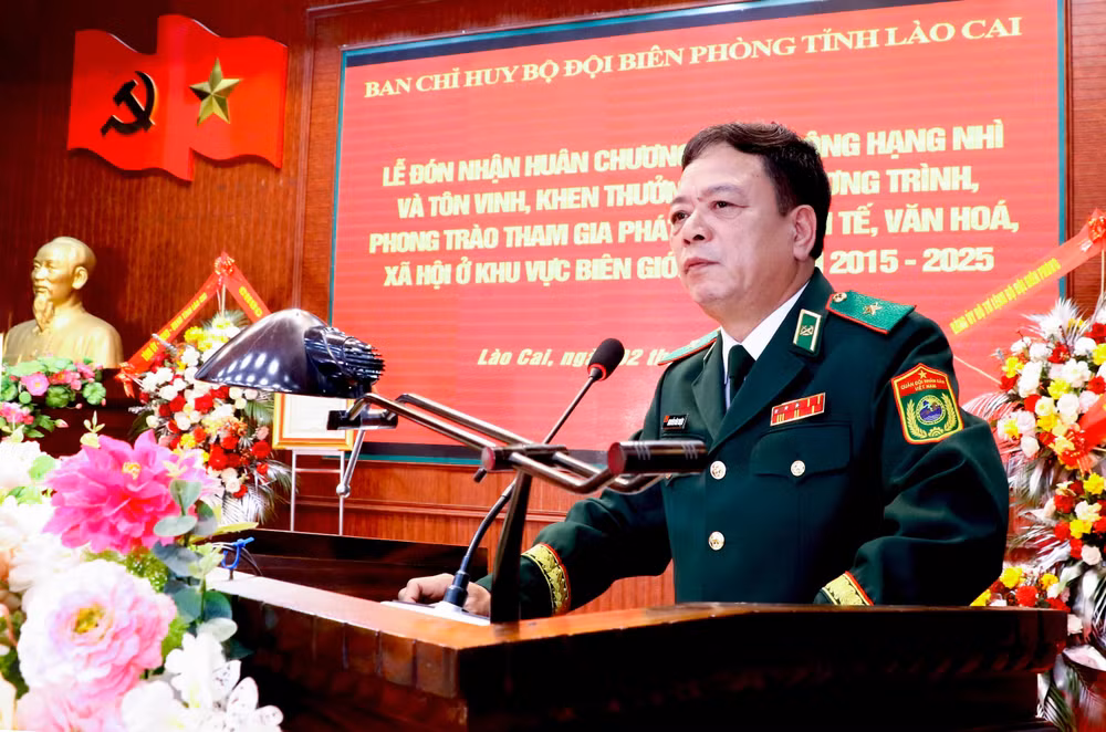 1-Thiếu tướng Nguyễn Văn Thiện, Phó Tư lệnh Bộ đội Biên phòng phát biểu chỉ đạo tại buổi Lễ