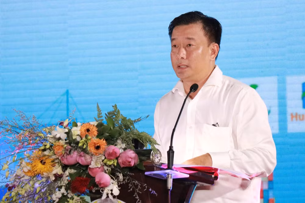 Phê chuẩn kết quả bầu chức vụ Phó Chủ tịch UBND tỉnh Đồng Tháp- Ảnh 1.