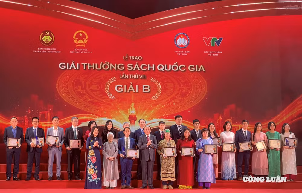 Ảnh màn hình 2026-03-08 lúc 23.49.28