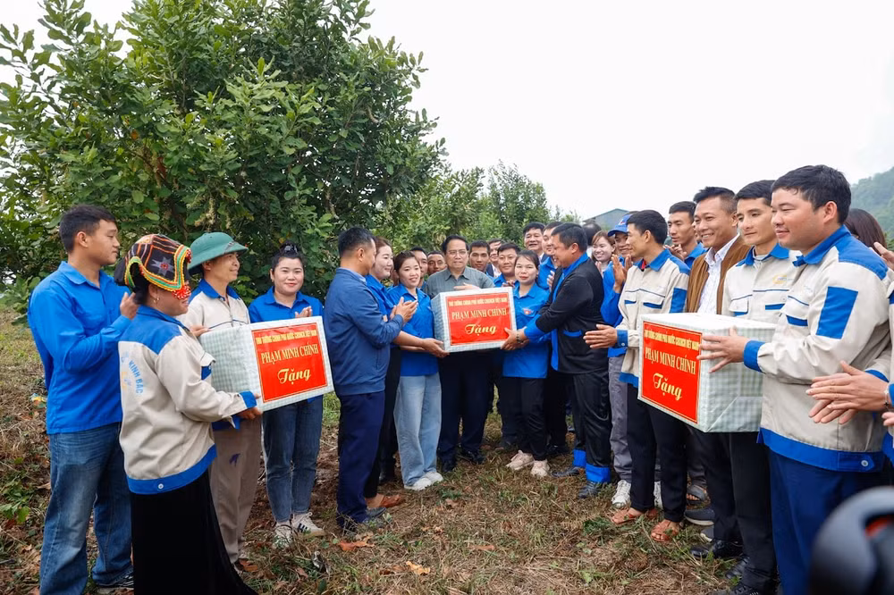 Thủ tướng Phạm Minh Chính: Cần biến núi rừng Tây Bắc trùng điệp thành của cải vật chất- Ảnh 4.