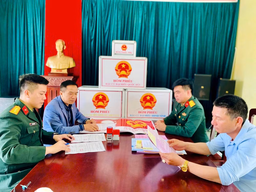 7-quang-ninh-san-sang-ngay-hoi-toan-dan-di-bau-cu.jpg
