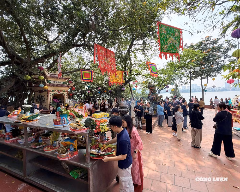 Không khí nhộn nhịp