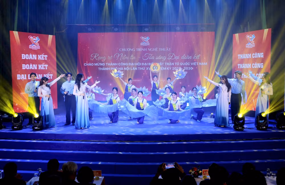 Ảnh màn hình 2025-11-19 lúc 05.37.25