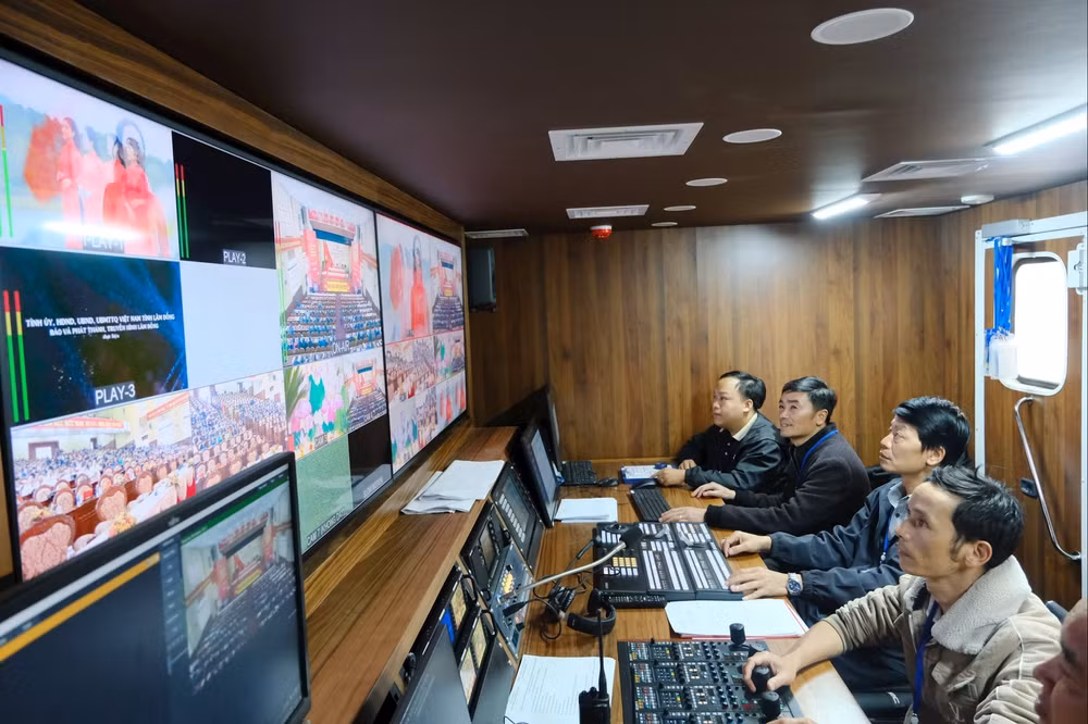 Bài 2: Vừa phải gọn, vừa phải gồng… 