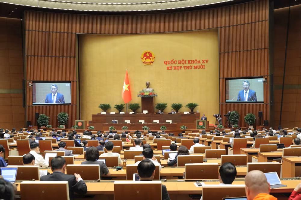 Quang cảnh phiên họp.