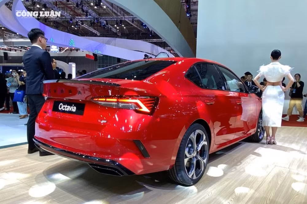Skoda Octavia xuất hiện tại VMS 2024 không phải phiên bản hiệu suất cao.
