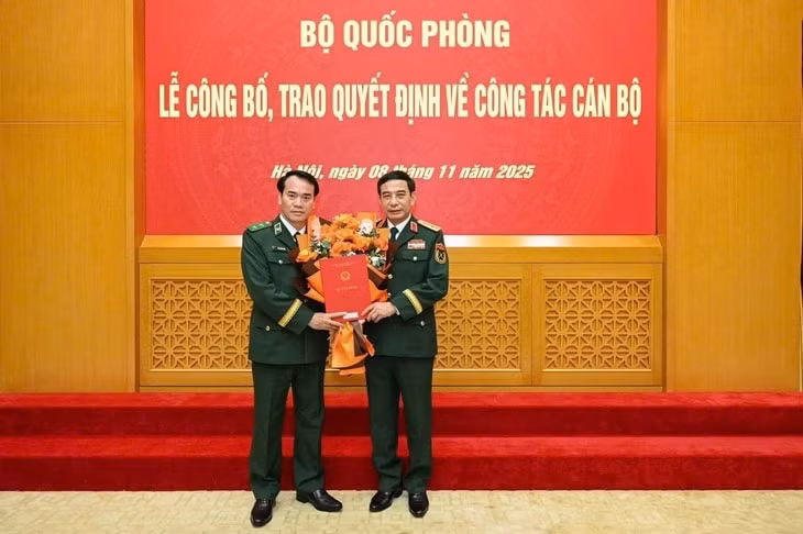 Thủ tướng bổ nhiệm Tư lệnh Bộ đội Biên phòng- Ảnh 1.