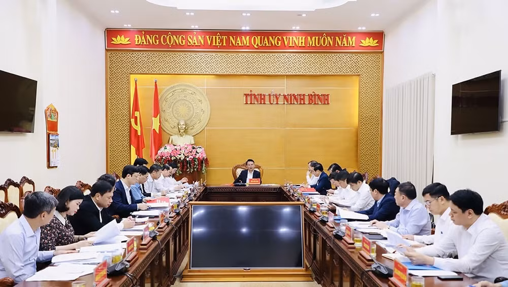ninh.jpg