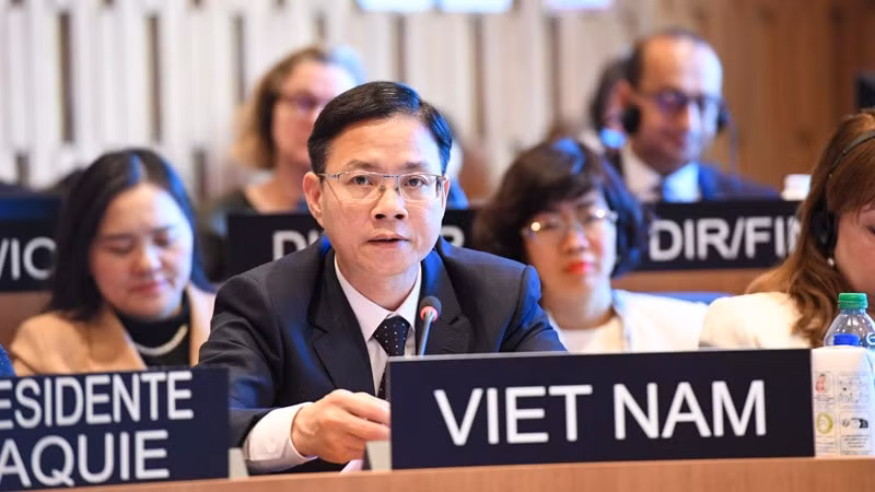 Thứ trưởng Bộ Ngoại giao Ngô Lê Văn giữ chức Chủ tịch Ủy ban Quốc gia UNESCO Việt Nam- Ảnh 1.