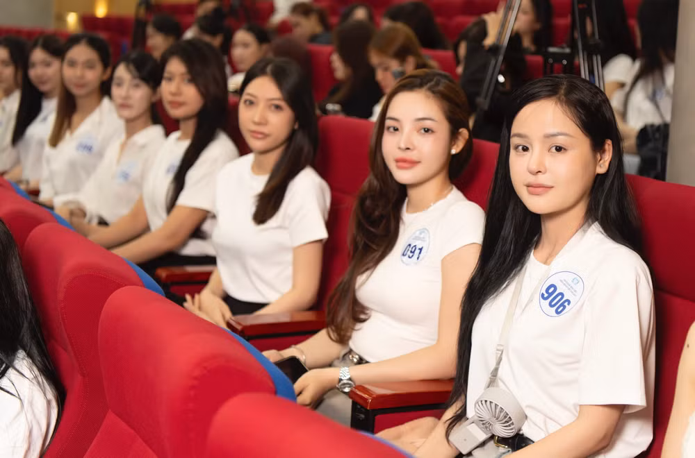 Ảnh màn hình 2025-11-14 lúc 07.05.08