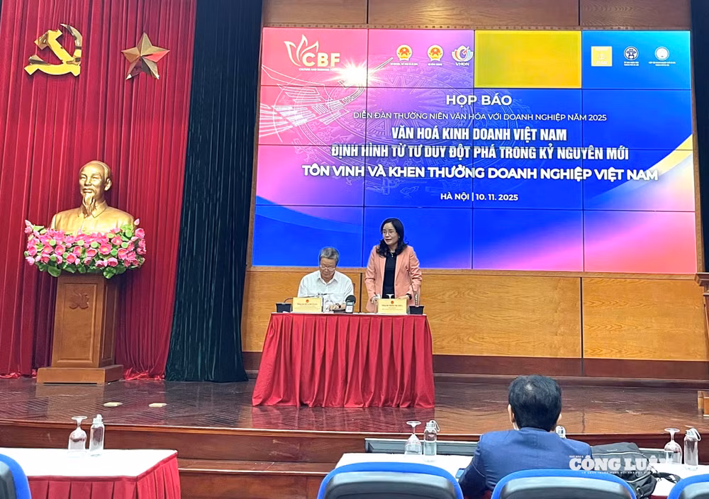 Ảnh màn hình 2025-11-11 lúc 00.59.03