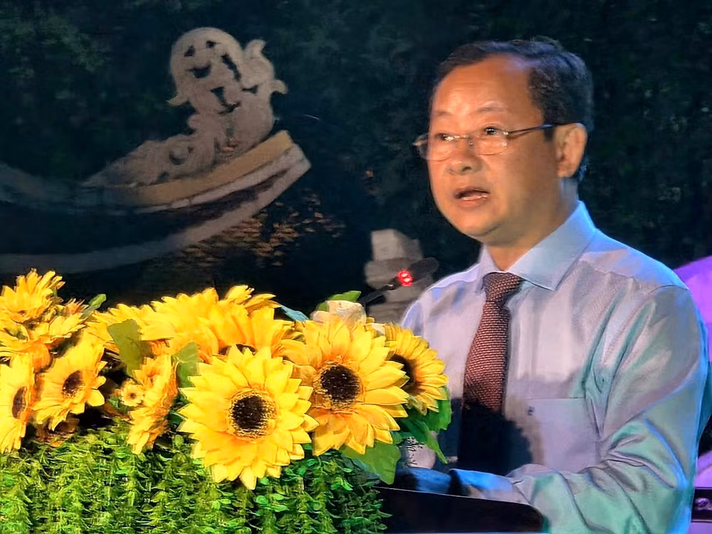 Ông Nguyễn Quốc Thanh, Giám đốc Sở Văn hóa, Thể thao và Du lịch tỉnh Cà Mau phát biểu tại lễ khai mạc.