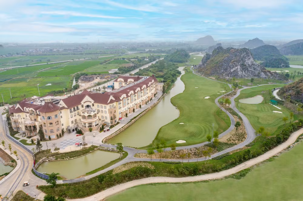 02 Tổ hợp Legend Valley Country Club
