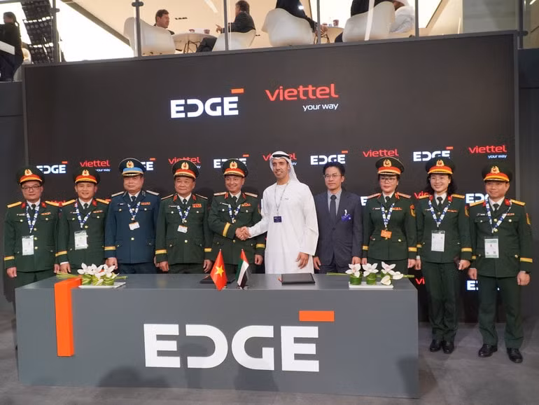 uae-00277.jpg