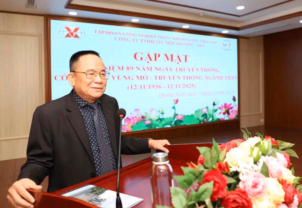 2.Đồng chí Đỗ Xuân Tính, Nguyên Bí thư ĐU, nguyên GĐ Công ty phát biểu