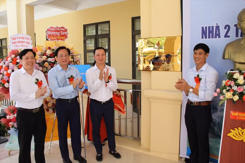 petrovietnam va bsr khanh thanh nha 2 tang 6 phong hoc truong thcs dong son thai binh hinh 4