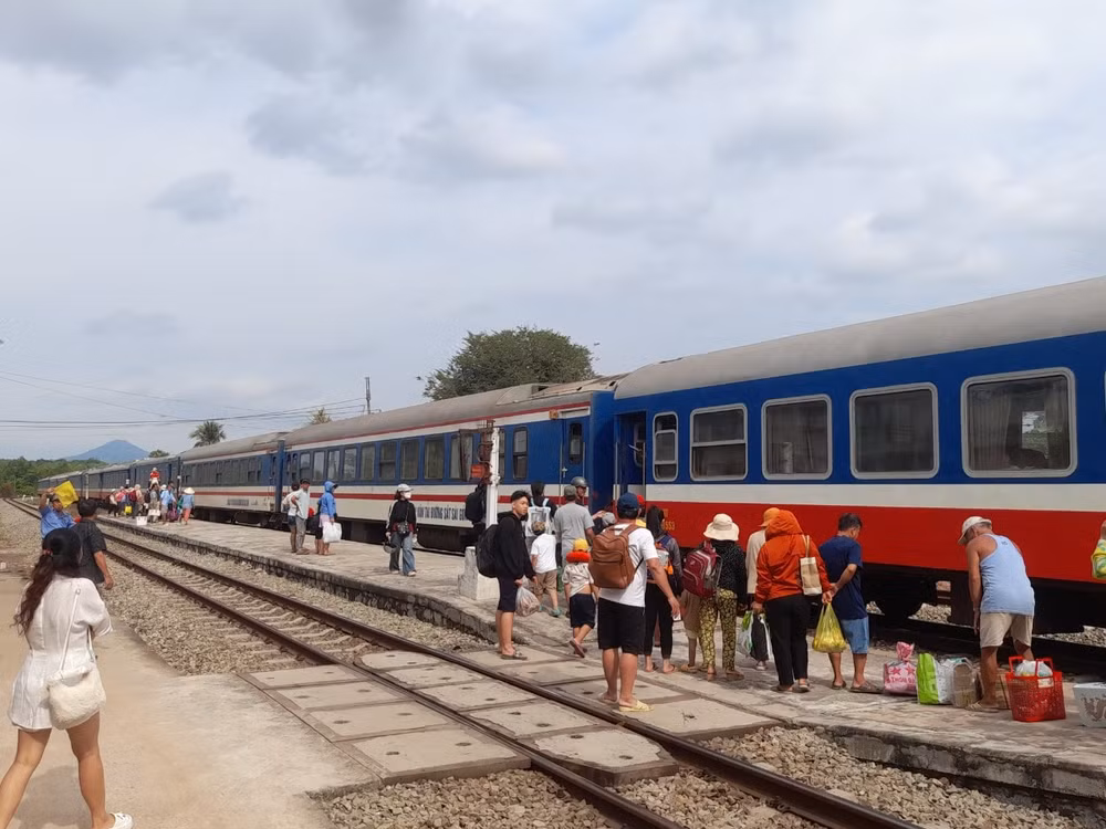 tinh trang nem dat da len tau co dau hieu tang tro lai hinh 2