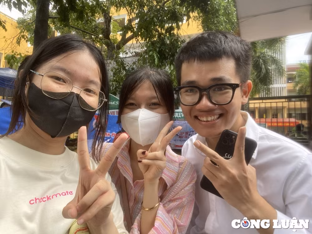 thanh hoa ket thuc mon thi ngu van thi sinh tu tin danh gia dat tu 8 diem tro len hinh 2