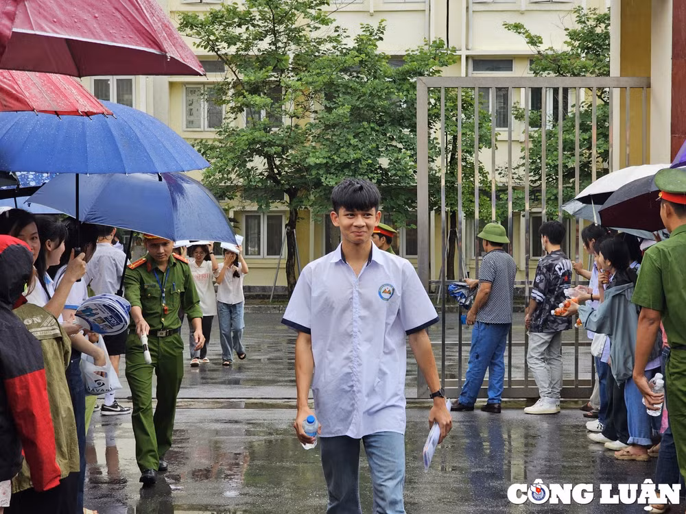 thanh hoa ket thuc mon thi ngu van thi sinh tu tin danh gia dat tu 8 diem tro len hinh 12