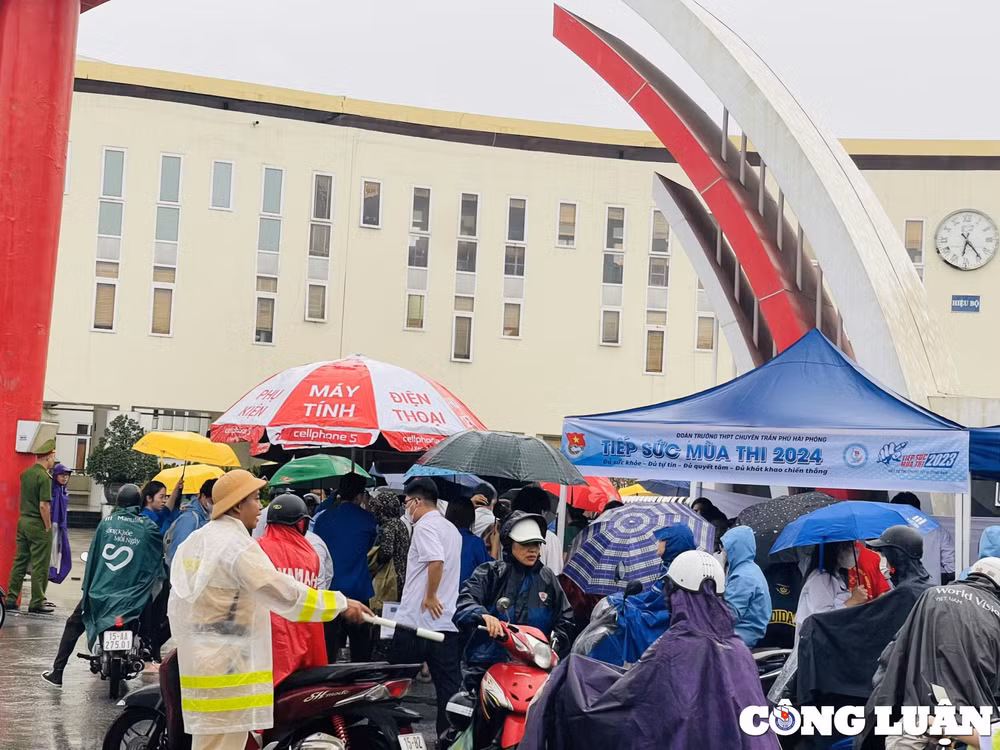 hai phong hon 25600 thi sinh buoc vao ngay thi dau tien cua ky thi tot nghiep thpt nam 2024 hinh 6
