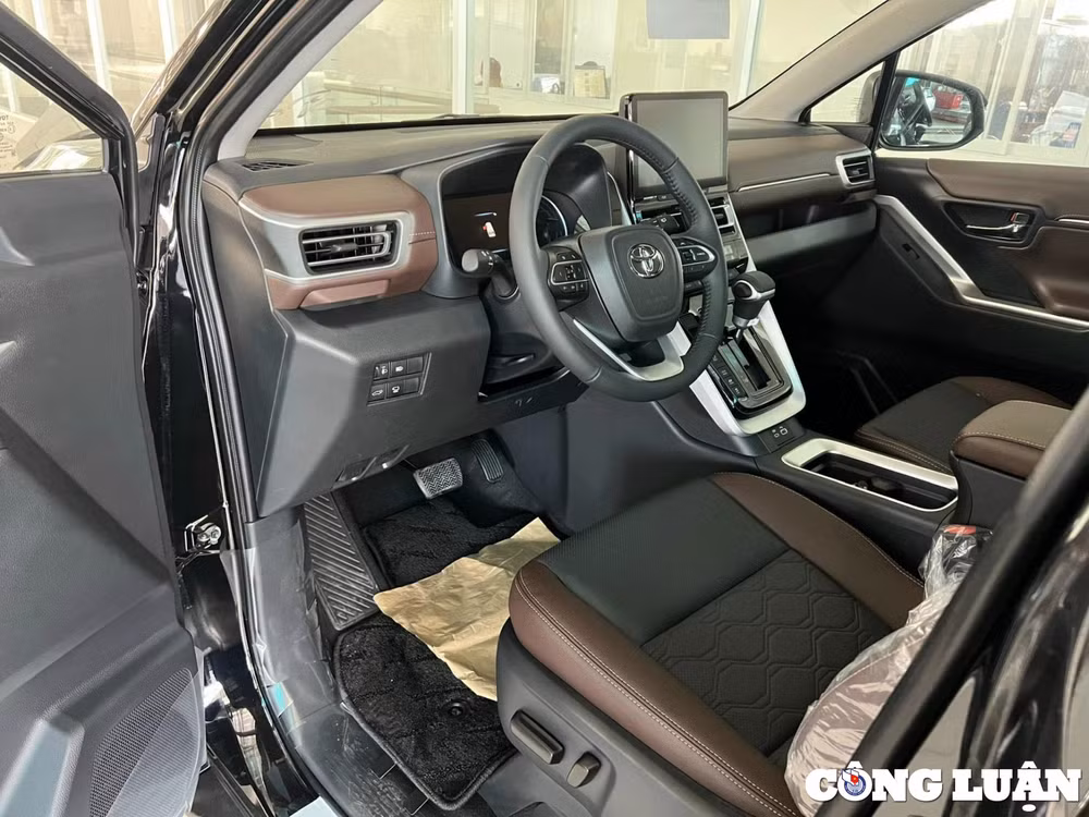 gia xe toyota innova cross lan banh thang 6 2024 uu dai len den 50 trieu dong hinh 3
