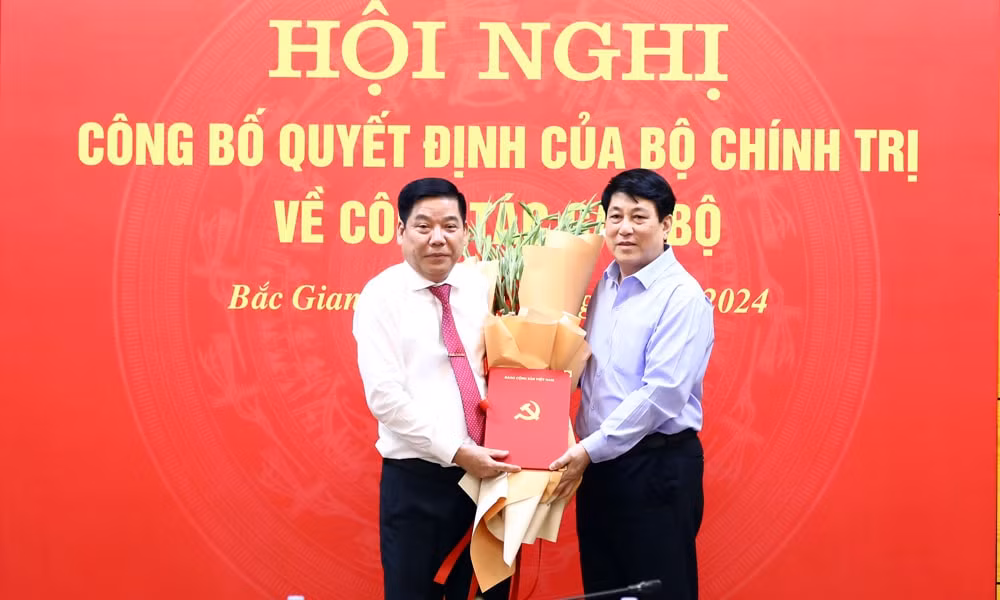 bo chinh tri dieu dong trung tuong nguyen van gau giu chuc bi thu tinh uy bac giang hinh 1