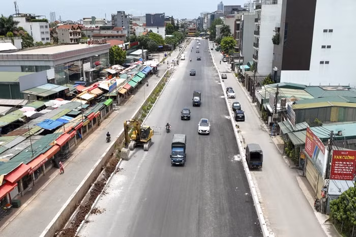 don luc hoan thanh du an cai tao duong de au co nghi tam dung tien do hinh 1
