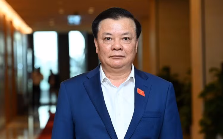 cho thoi lam nhiem vu dai bieu quoc hoi doi voi ong dinh tien dung hinh 1