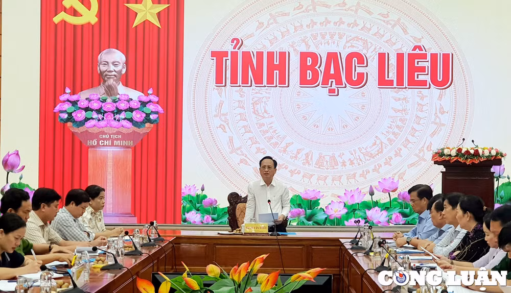 bac lieu sat lo lam anh huong nhieu can nha cua nguoi dan hinh 1
